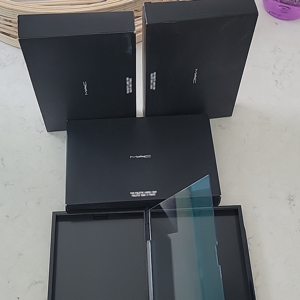 3 MAC Pro Palettes Large